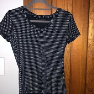 tommy hilfiger!!! polka dot v-neck